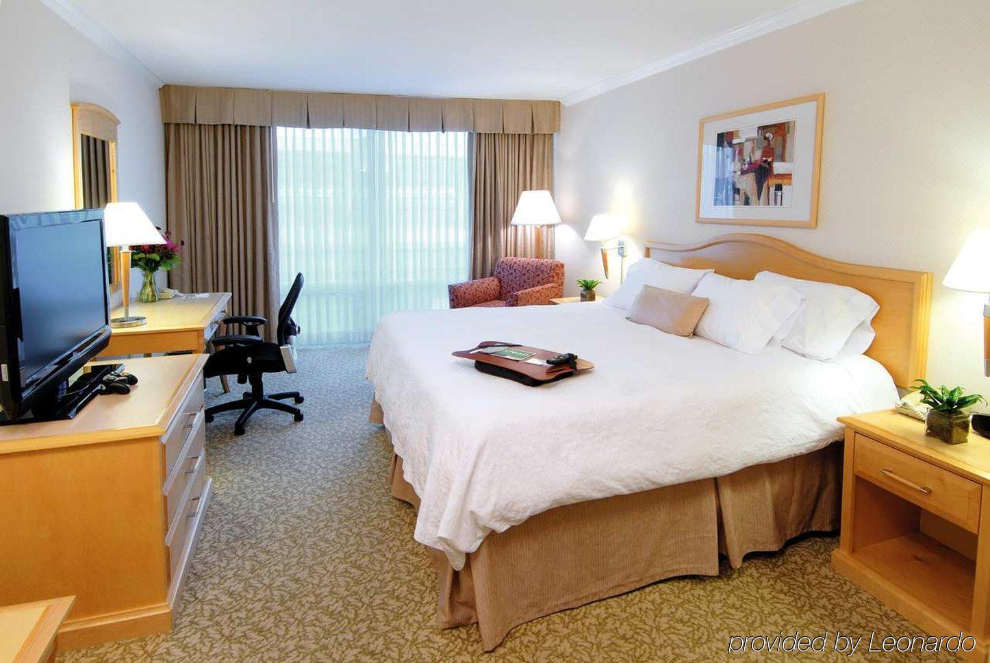Hampton Inn & Suites, By Hilton - Vancouver Downtown Room photo