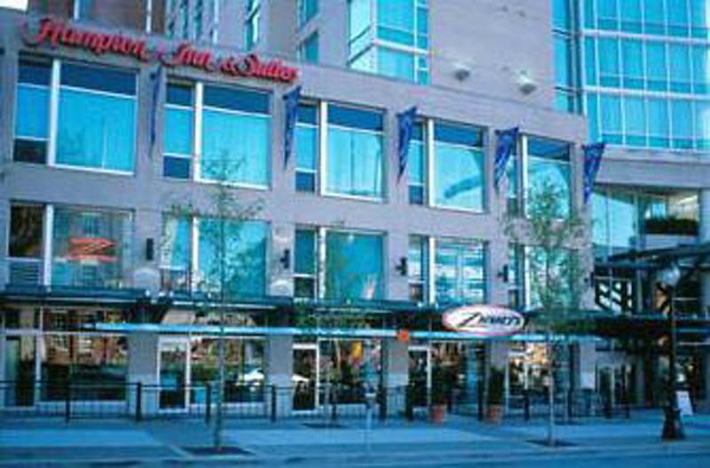 Hampton Inn & Suites, By Hilton - Vancouver Downtown Exterior photo